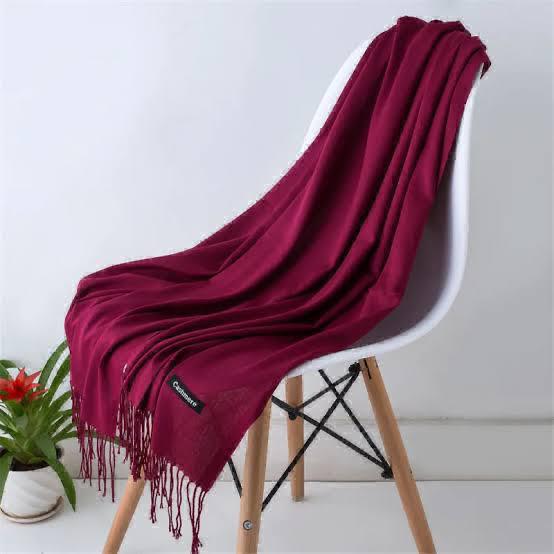 Ladies Stoler || Women Warm Winter || Weight less Pashmina wool || 100% Cashmere ( Pashmina wool ) || Length 160cm || Width 80cm || Warm and soft stuff Useful in Spring and Autumn season || Easy to wear not a slippery stuff || Ready to wear