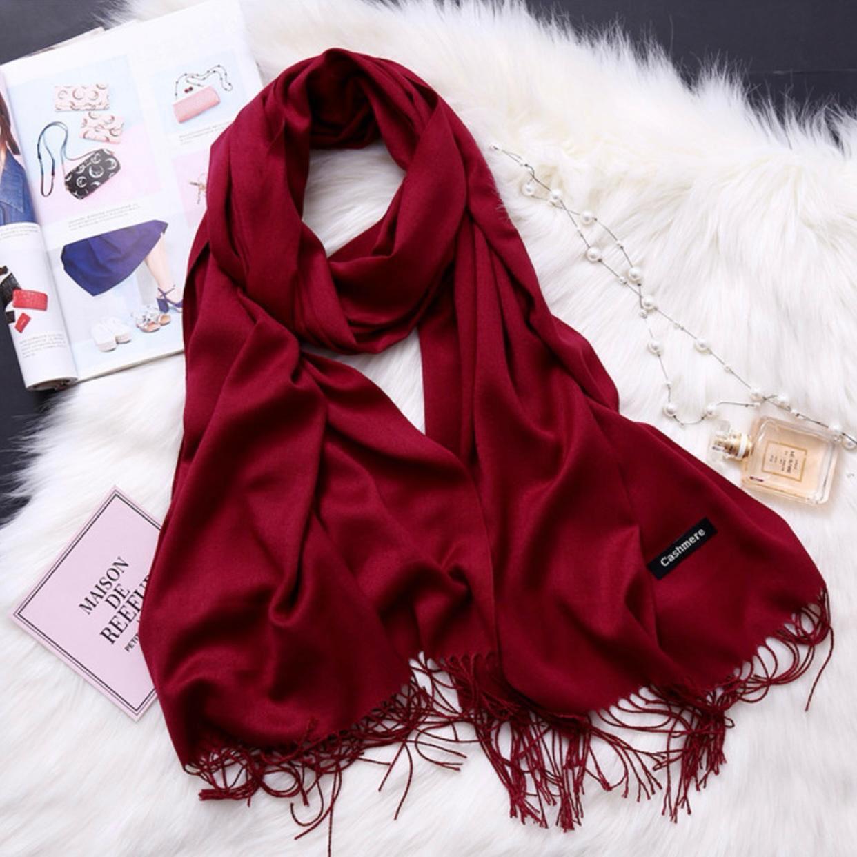 Ladies Stoler || Women Warm Winter || Weight less Pashmina wool || 100% Cashmere ( Pashmina wool ) || Length 160cm || Width 80cm || Warm and soft stuff Useful in Spring and Autumn season || Easy to wear not a slippery stuff || Ready to wear